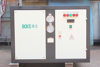 為什么工業(yè)冷水機(jī)會(huì)出現(xiàn)跑油現(xiàn)象？